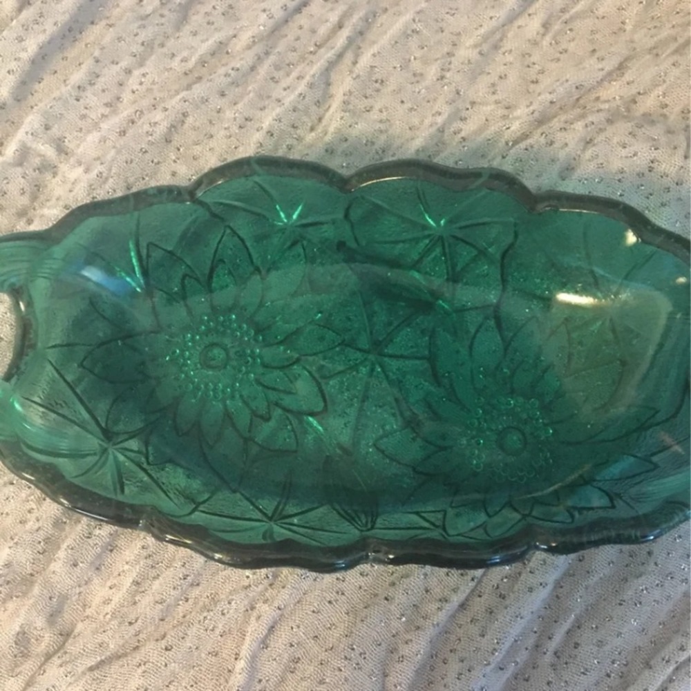 Vintage Anchor Hocking green, relish dish